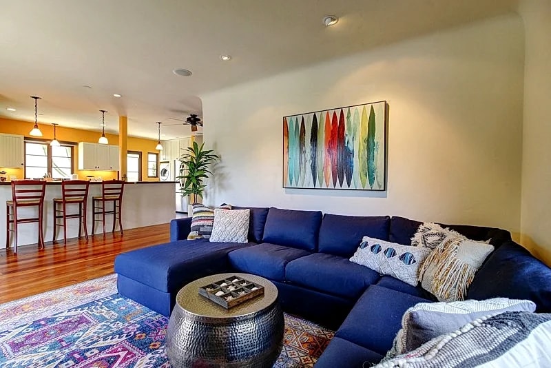 West Beach Villa 5 - Spanish style in heart of everything, beach, harbor, Funk Zone in Santa Barbara, California, United States — photo 3