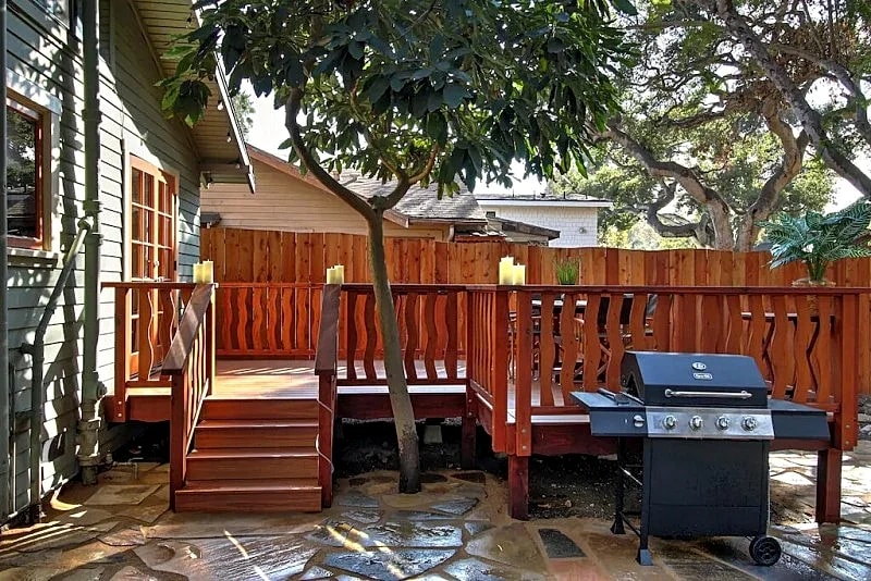 Hammonds Beach Haven w/ Yard, Deck & Sunroom-Walk to the beach, 1 block to Rosewood Miramar! in Santa Barbara, California, United States — photo 5