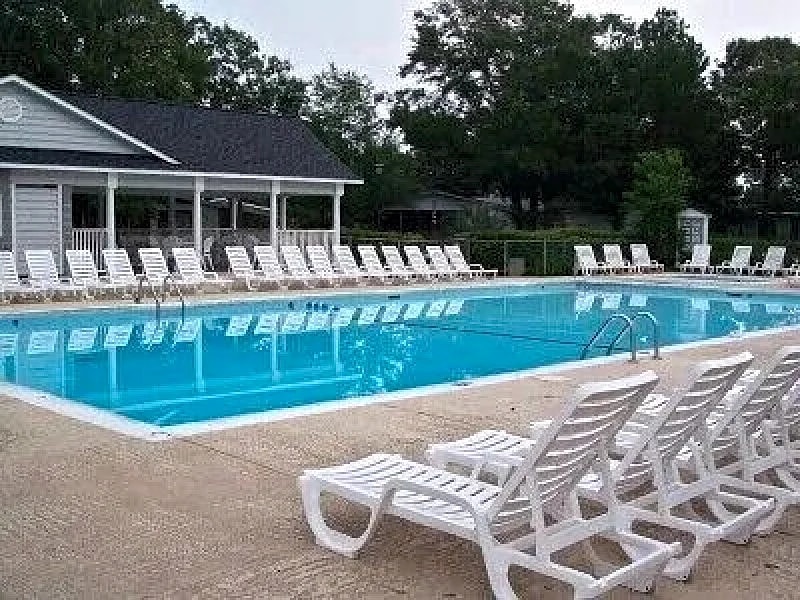 Close to beach 5 bedrooms, two golf carts,3 bathrooms, linens cleaning included in Murrells Inlet, South Carolina, United States — photo 4