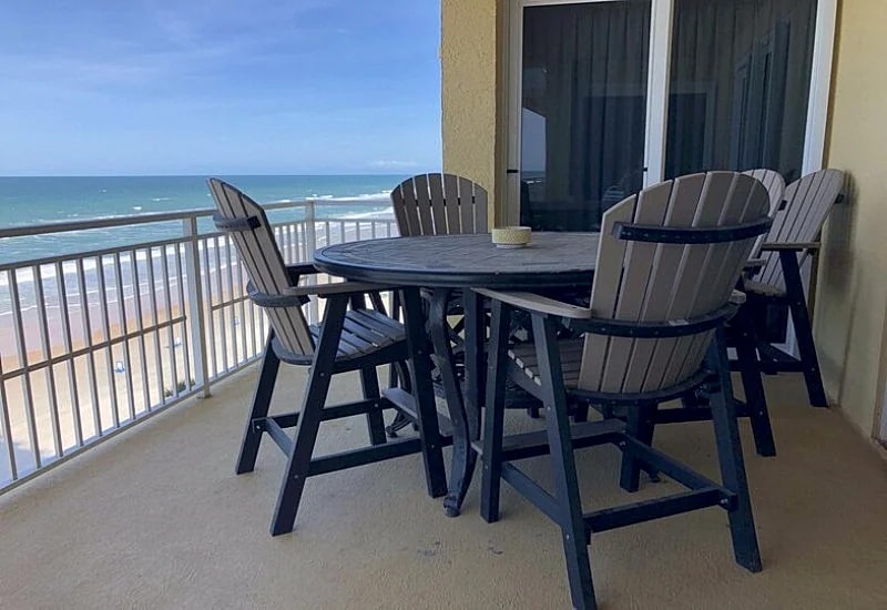 Experience Daytona Beach from the Elegant Mediterranean Condo in Daytona Beach, Florida, United States — photo 2