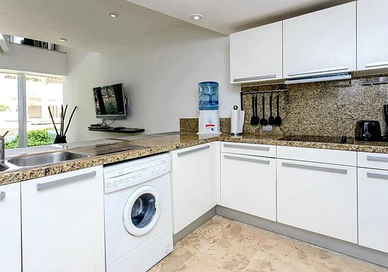 ROMANTIC 1BR WITH JACUZZI IN THE HEART OF PLAYA!!! in Playa Del Carmen, Quintana Roo, Mexico — photo 3