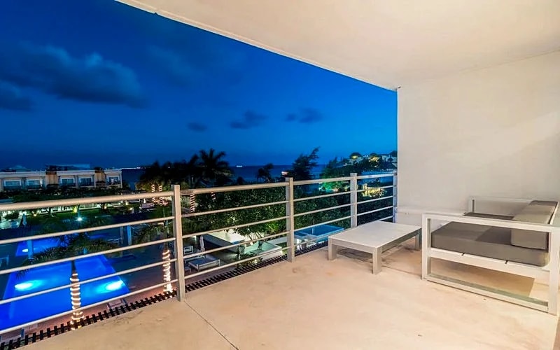 STUNNING 2 BR PH WITH A PRIVATE TERRACE AND MINI POOL!! in Playa Del Carmen, Quintana Roo, Mexico — photo 2