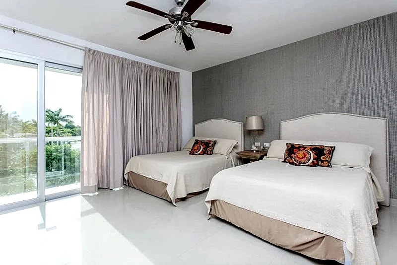RELAXING 2 BR WITH JACUZZI, TERRACE AND BEACH CLUB in Playa Del Carmen, Quintana Roo, Mexico — photo 4