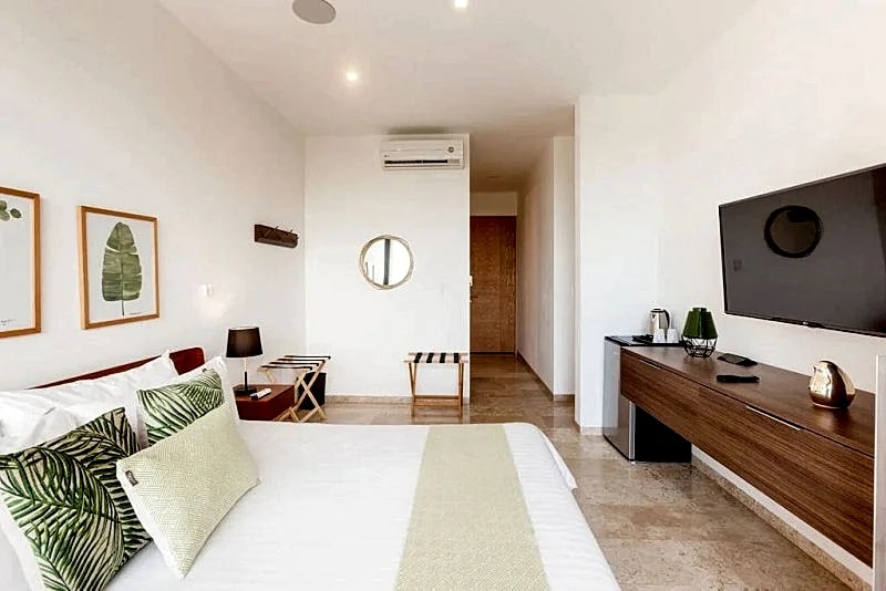 Fully Equipped Suite 2 Blocks From The Beach, Lounge, Pool and Skybar in Playa Del Carmen, Quintana Roo, Mexico — photo 2