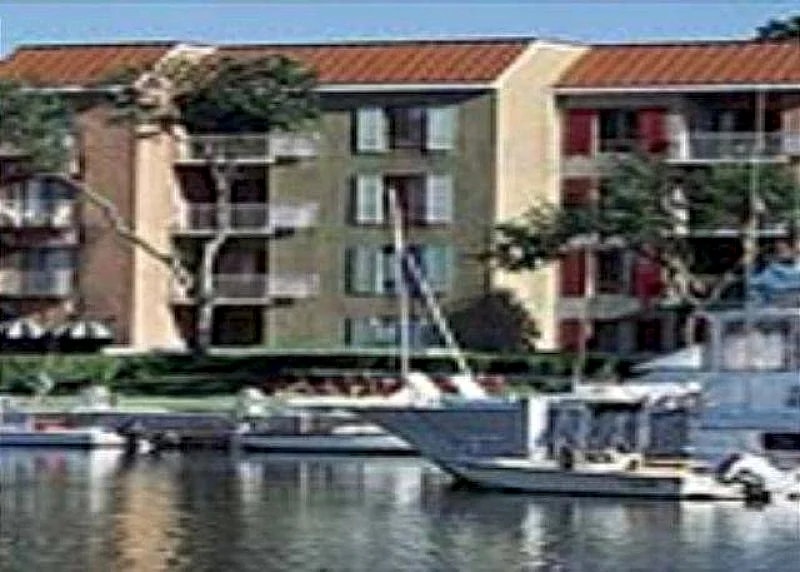 913 Cutter Court in Hilton Head Island, South Carolina, United States — photo 2