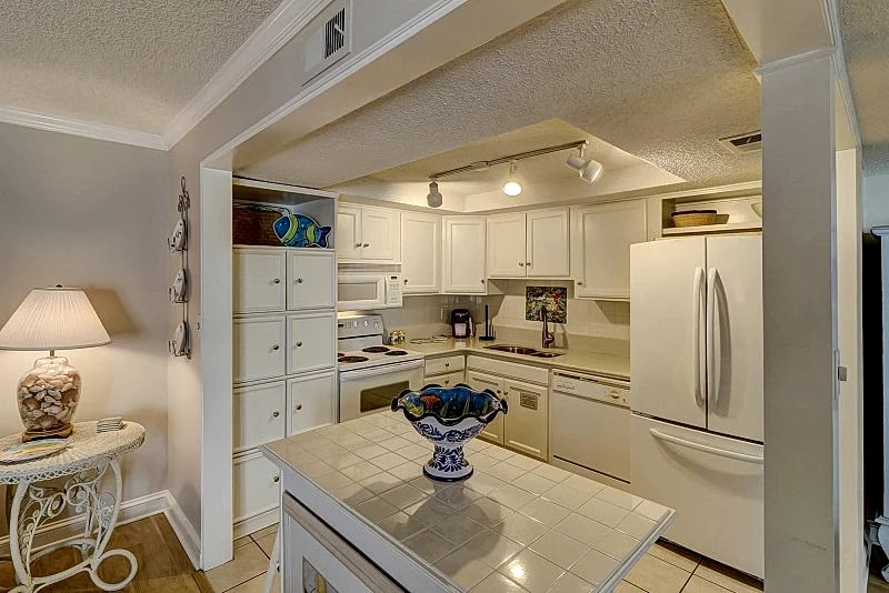1662 Bluff Villa in Hilton Head Island, South Carolina, United States — photo 4