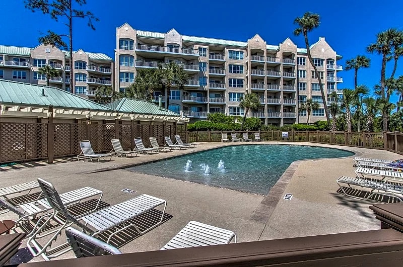 4102 Windsor Court North in Hilton Head Island, South Carolina, United States — photo 4