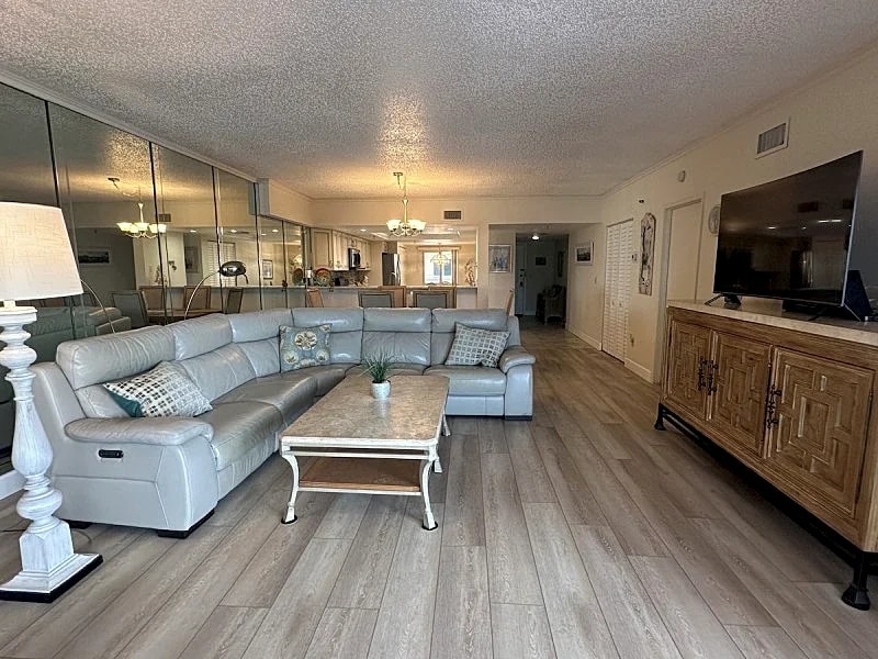 Indian Rocks Beach / Indian Shores Ocean Condo near Clearwater & St Petersburg in Indian Shores, Florida, United States — photo 5