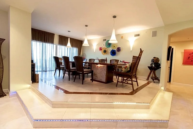 Superior 4bd Penthouse with gym, movie room, and private rooftop lounge in Islamorada, Florida, United States — photo 3