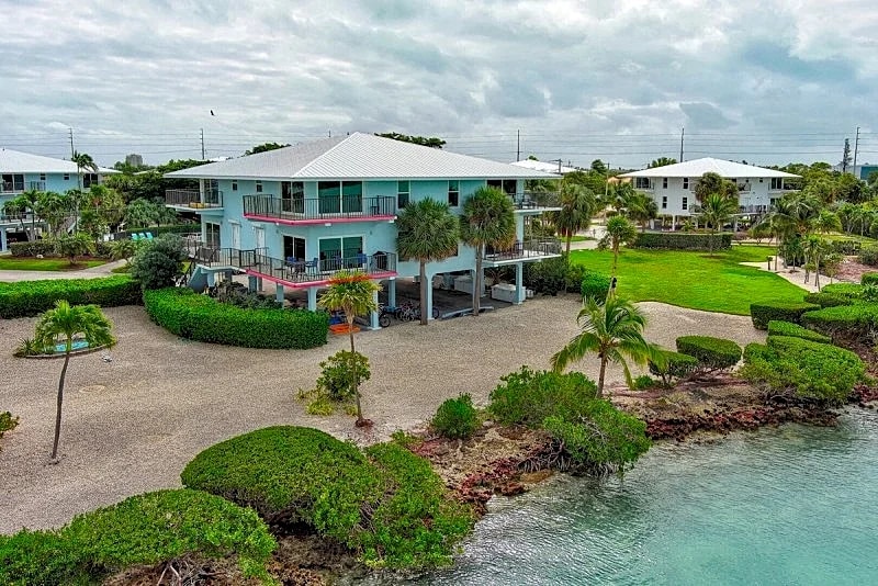 Paradise updated 2bed/2.5bath townhouse style in Marathon, Florida, United States — photo 2