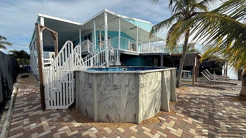 Blue Marlin 2/2 Pool home with 35` Dock Easy Access in Marathon, Florida, United States — photo 3