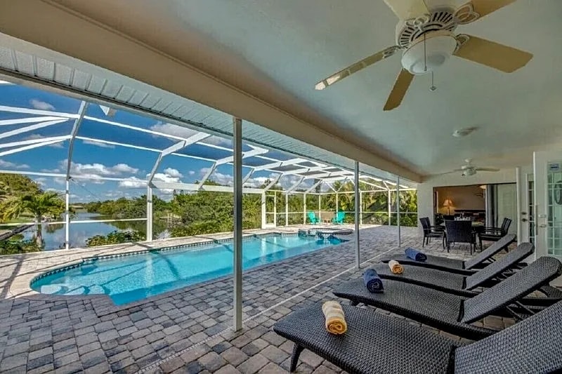 Private Oasis with pool and Jacuzzi on the water in Cape Coral, Florida, United States — photo 2