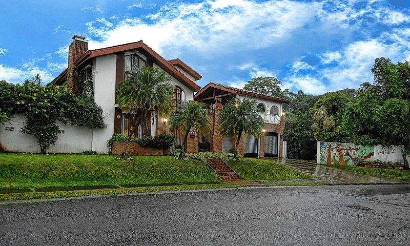 Cariari Bed and Breakfast | ROYAL SUITE Bed & Breakfast in San Jose, San Jose Province, Costa Rica — photo 1