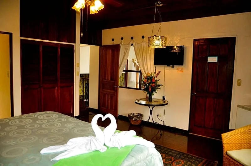Cariari Bed and Breakfast | ROYAL SUITE Bed & Breakfast in San Jose, San Jose Province, Costa Rica — photo 4