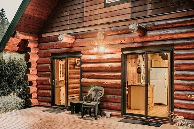 Snowline Cabin #11- Log Cabin - Wi-Fi - EV Charger in Glacier, Washington, United States — photo 3