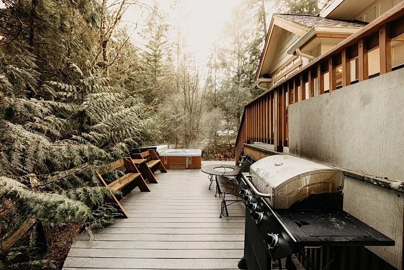 Snowline Cabin #34 - Hot Tub - Wi-Fi - Ping Pong in Glacier, Washington, United States — photo 3