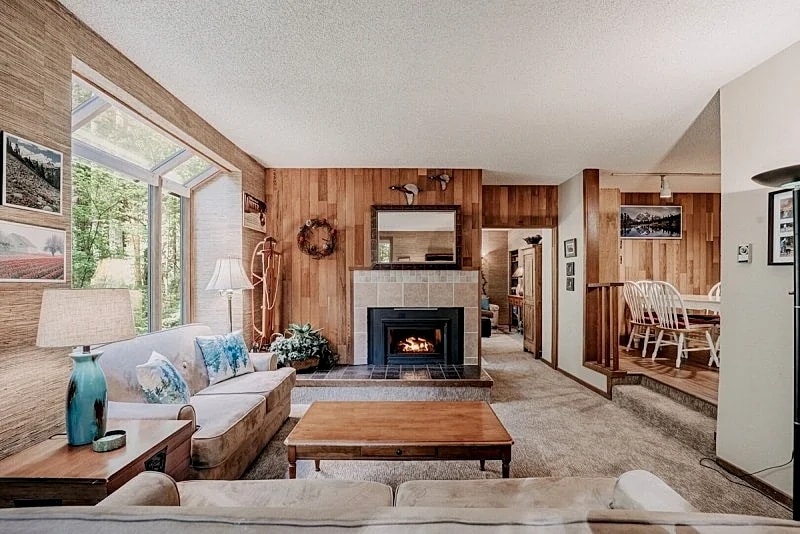 84SW - Sauna - Soaker Tub - Fireplace - Sleeps 6 in Deming, Washington, United States — photo 3