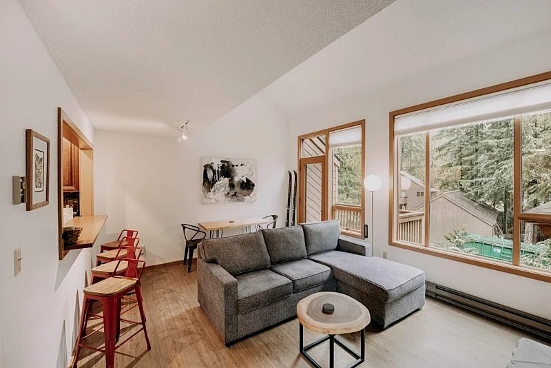 Snowater Condo #88 - Wi-Fi - Fireplace - Sleeps 6 in Glacier, Washington, United States — photo 3