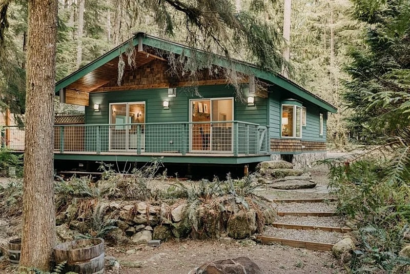 Glacier Springs Cabin #60 - Soaker Tub - Blu-Ray - Sleeps 4 in Glacier, Washington, United States — photo 1