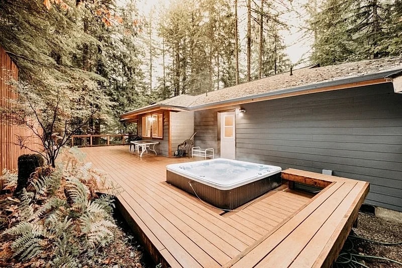 29SL - Hot Tub - Sauna - BBQ - Shuffle Board - Sleeps 11 in Glacier, Washington, United States — photo 5