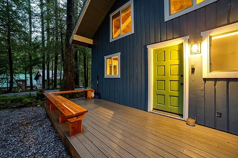 Snowline Cabin #66 - Hot Tub - Wi-Fi - EV Charger in Deming, Washington, United States — photo 5