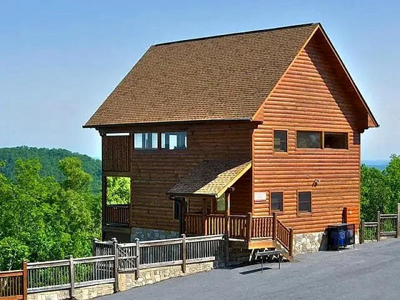 Above It All (2 BR) in Sevierville, Tennessee, United States — photo 3