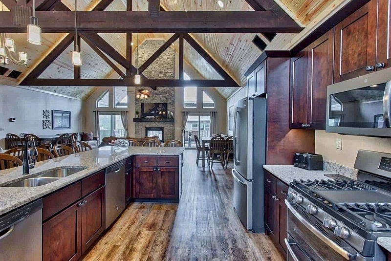 Branson Home W/pool Access, Lake Views & Boat Slip in Branson, Missouri, United States — photo 5