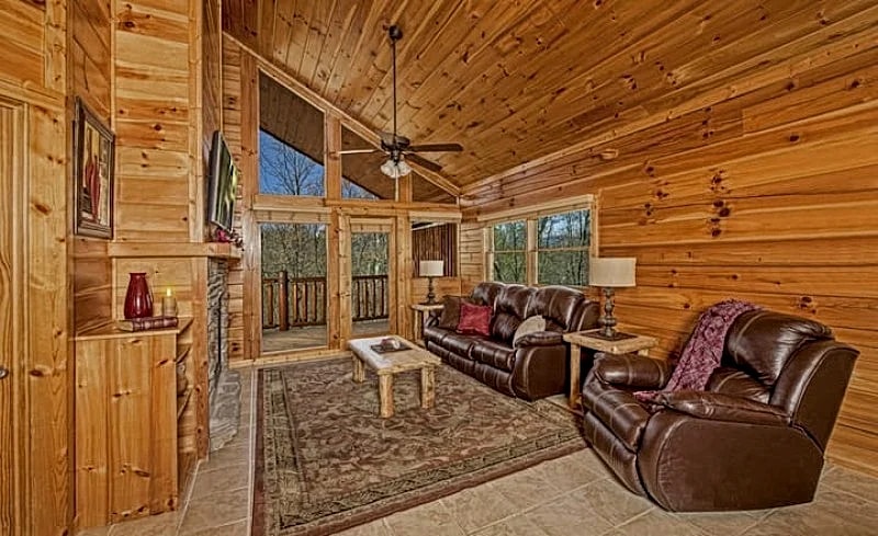 The Honeymoon Suite (1 BR) in Sevierville, Tennessee, United States — photo 5
