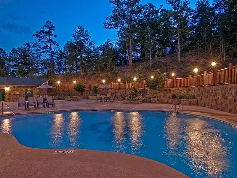 Woodland Hideaway (2 BR) in Sevierville, Tennessee, United States — photo 4