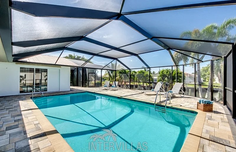 Cape Coral Vacation Homes | Villa Sunset Corner in Cape Coral, Florida, United States — photo 3