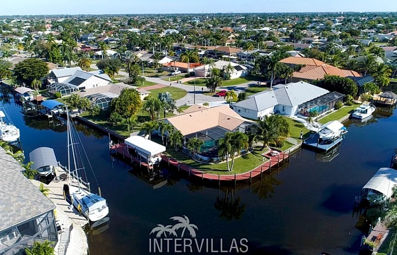 Cape Coral Vacation Homes | Villa Sunset Corner