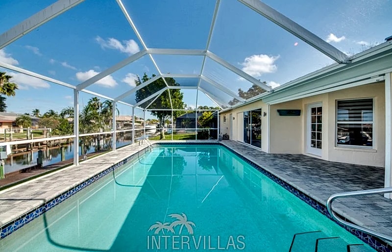 Cape Coral Vacation Homes | Villa Serenity in Cape Coral, Florida, United States — photo 4