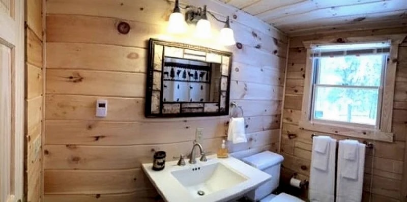 Moose Cabin | Simply get away from it all in this 1200 sq. ft cabin in Jackman, Maine, United States — photo 3