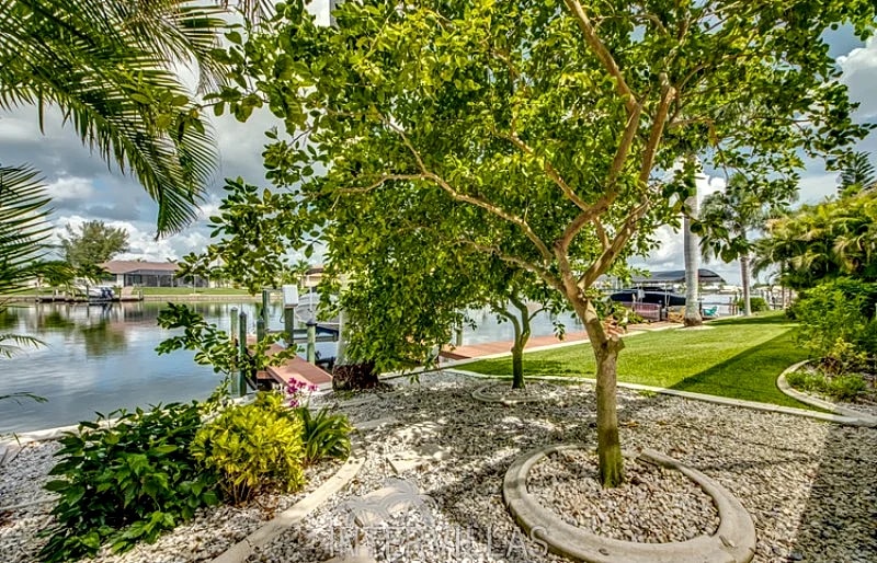 Cape Coral Vacation Homes | Villa King Palms in Cape Coral, Florida, United States — photo 4