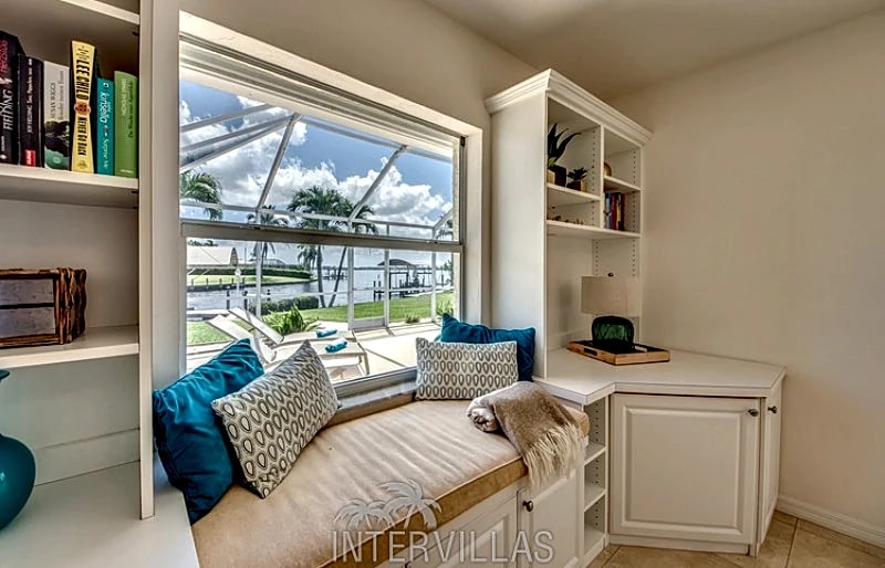 Cape Coral Vacation Homes | Villa Riverside in Cape Coral, Florida, United States — photo 2