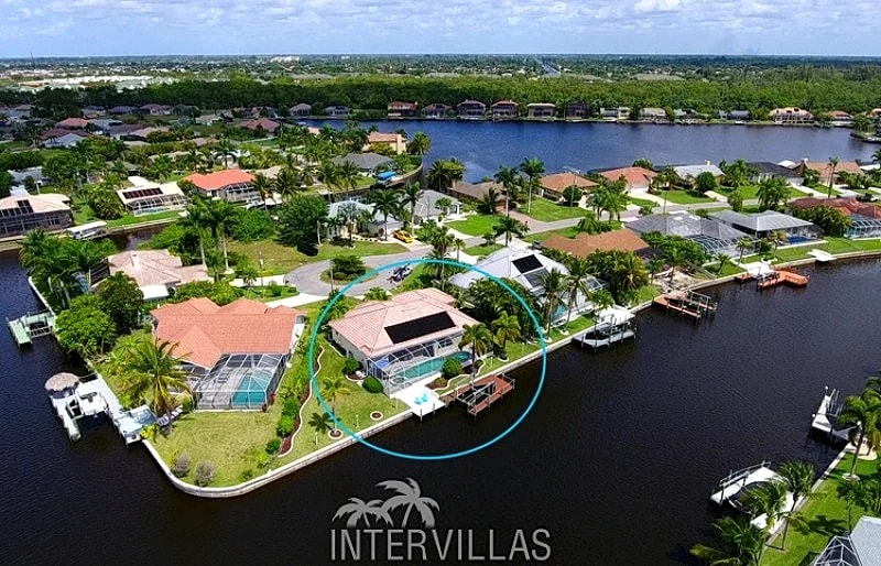 Cape Coral Vacation Homes | Villa Esmeralda in Cape Coral, Florida, United States — photo 3
