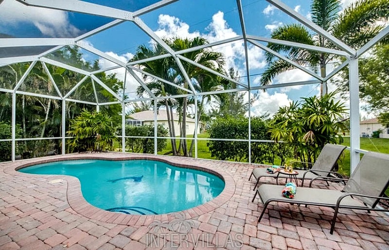 Cape Coral Vacation Homes | Villa Lazy Days