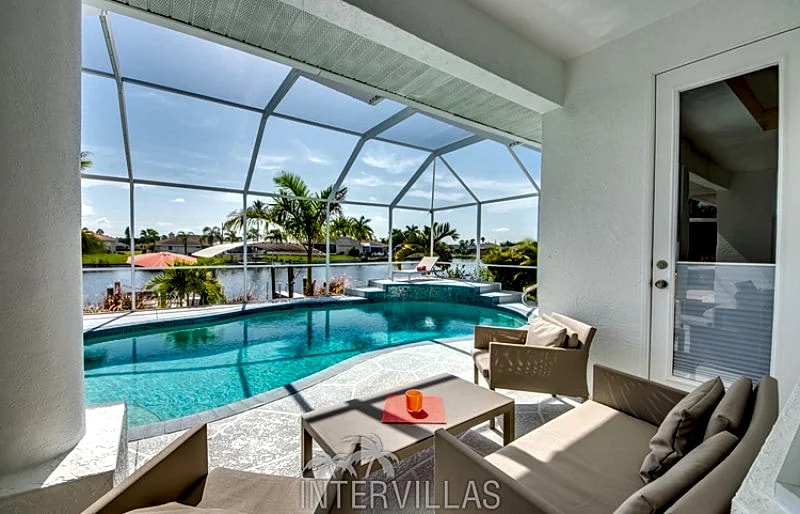 Cape Coral Vacation Homes | Villa White Style in Cape Coral, Florida, United States — photo 5