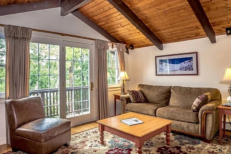 Updated Chalet - Private Setting - 5 Mi from Storyland in Conway, New Hampshire, United States — photo 4