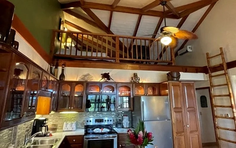Belize Vacation Rentals | Sea View Vista Villas