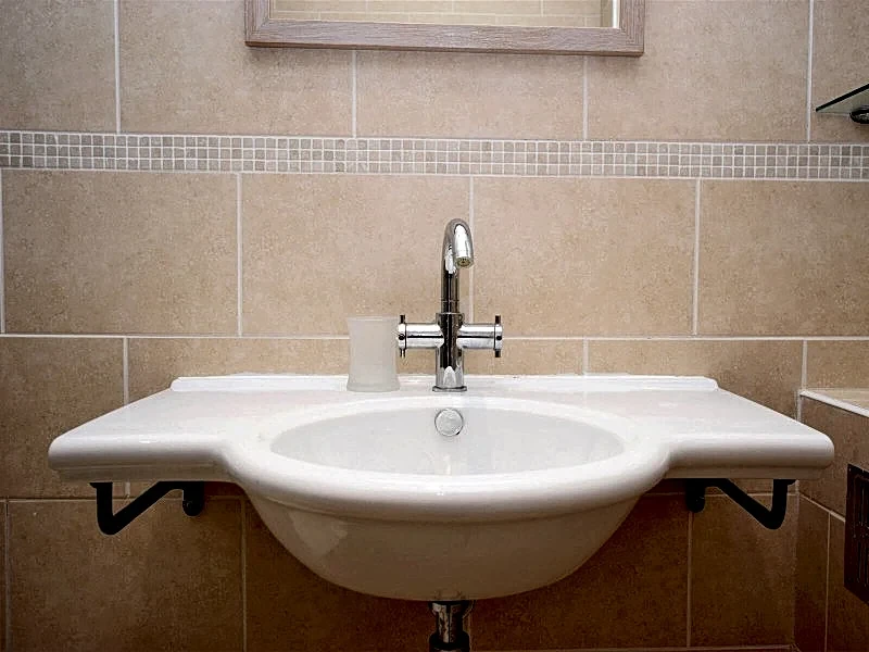 1 St Catherines Court in Cornwall, England, United Kingdom — photo 5