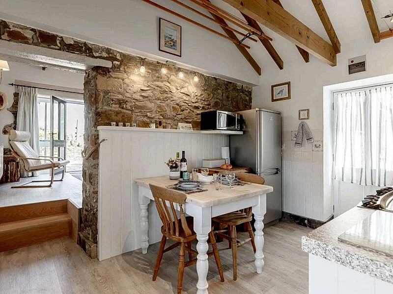 Woolstone Bluetts Buttery in Cornwall, England, United Kingdom — photo 4