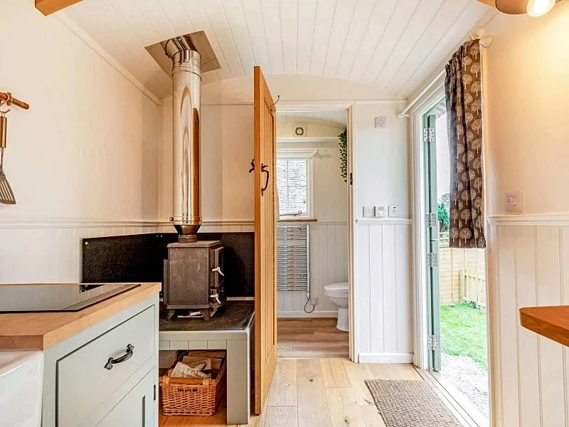 The Roundhouse Hut in Cornwall, England, United Kingdom — photo 5
