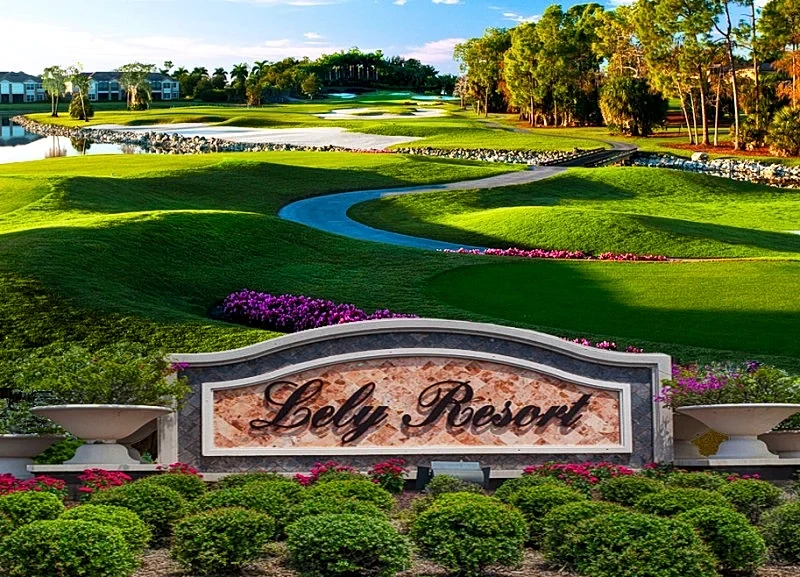 Twelve Oaks CIR | Naples Vacation Home
