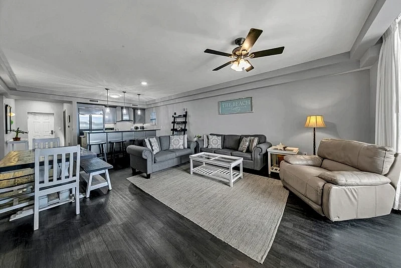 Destin West Heron PH-08