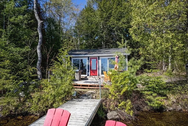 Skeleton Lake Cottage #153, 1-BR, 1-BA in Huntsville