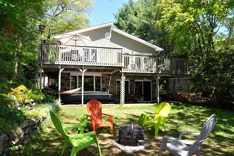 Grandview Lake Cottage #305 with a Sandy Beach in Muskoka