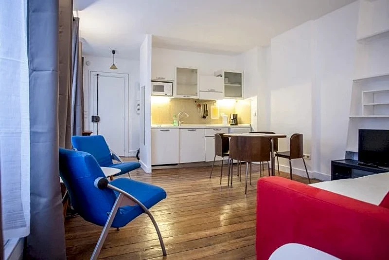 1 Bedroom Republique FAUBOURG DU TEMPLE in Rue Du Faubourg Du Temple, Paris, France — photo 5