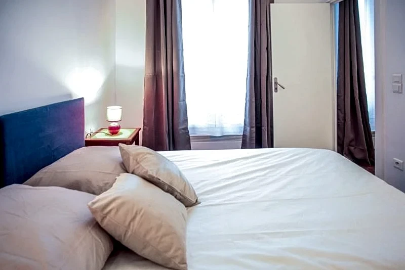 1 Bedroom Republique FAUBOURG DU TEMPLE in Rue Du Faubourg Du Temple, Paris, France — photo 3