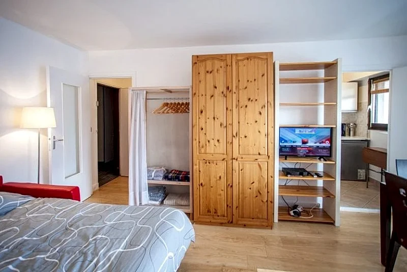 Studio Bastille FRANCHEMONT in Rue De La Harpe, Paris, France — photo 5